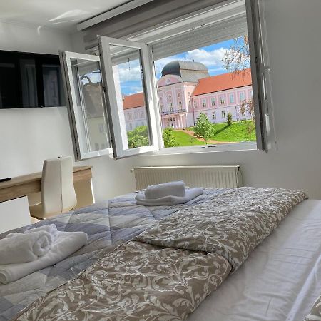 Apartman Edita Virovitica Luaran gambar